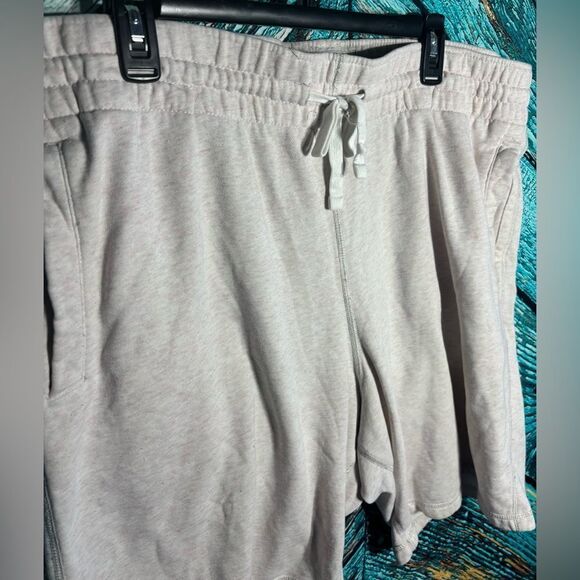Old Navy Workout Shorts Drawstring Pockets Mens Size X-Large EPC - Picture 1 of 4